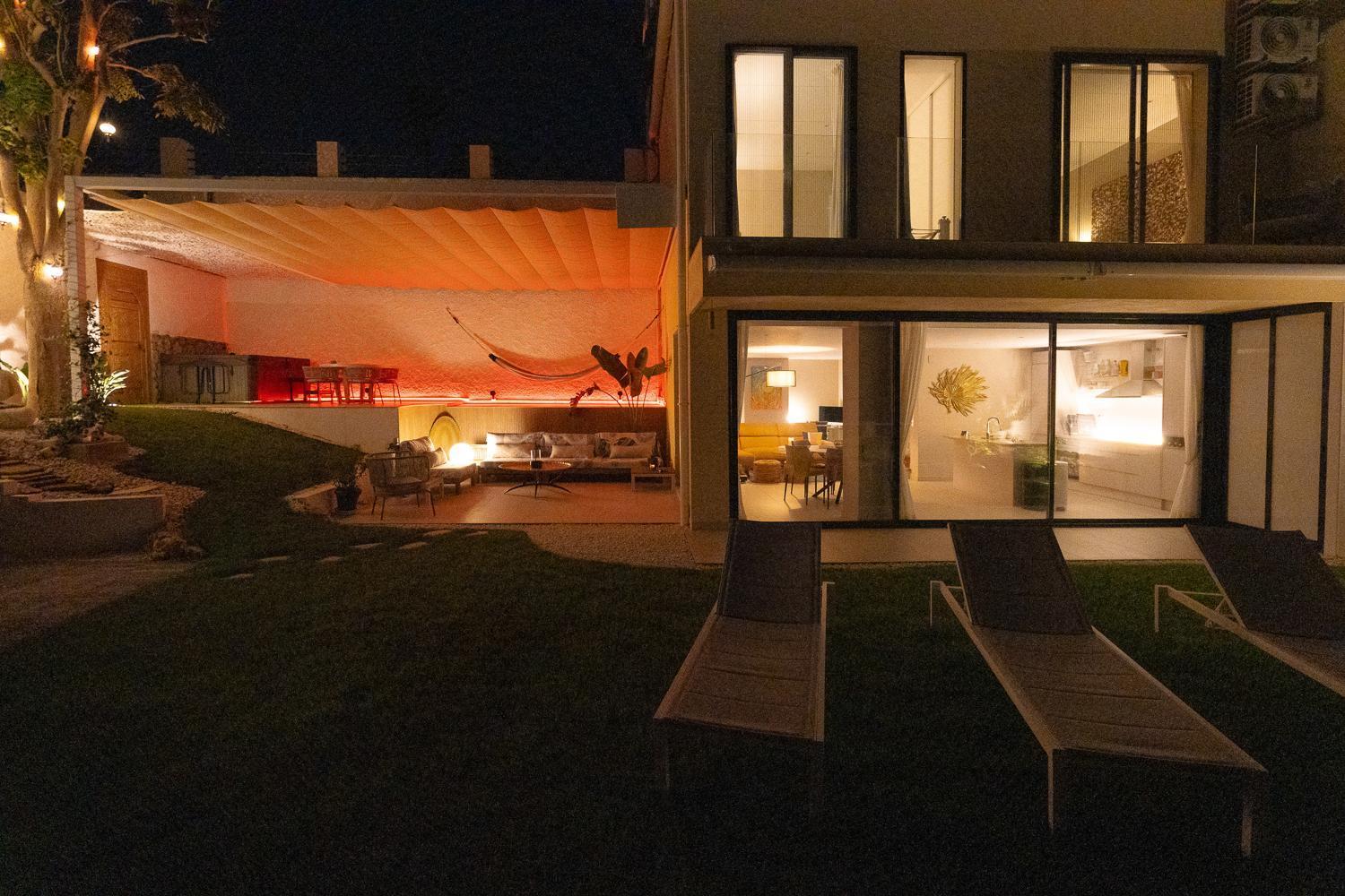 トレモリノスPrivate 250Sqm Garden Duplex, Jacuzzi, Cinema, Sea View Escapeアパートメント エクステリア 写真