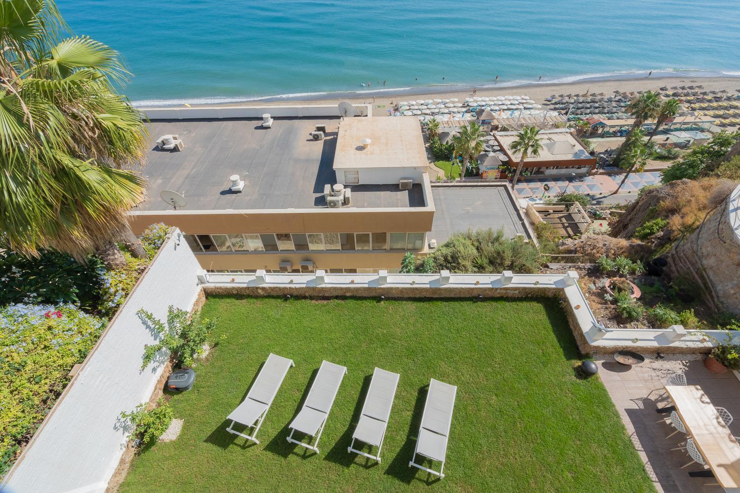 トレモリノスPrivate 250Sqm Garden Duplex, Jacuzzi, Cinema, Sea View Escapeアパートメント エクステリア 写真